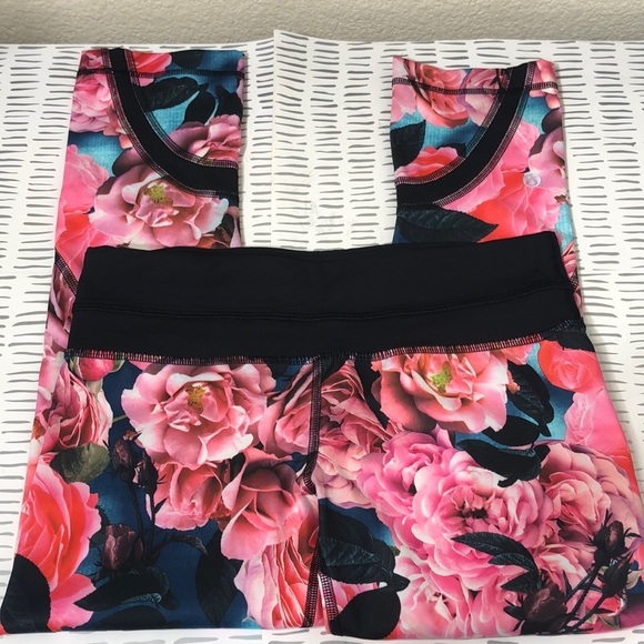 lululemon athletica Pants - Lululemon floral roses Leggins